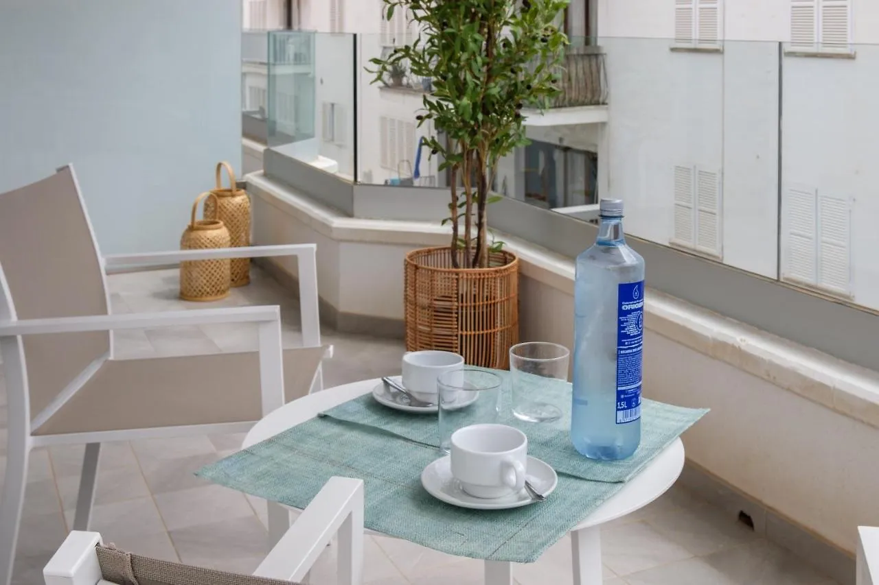 Sea Breeze Apartments كالا مييور