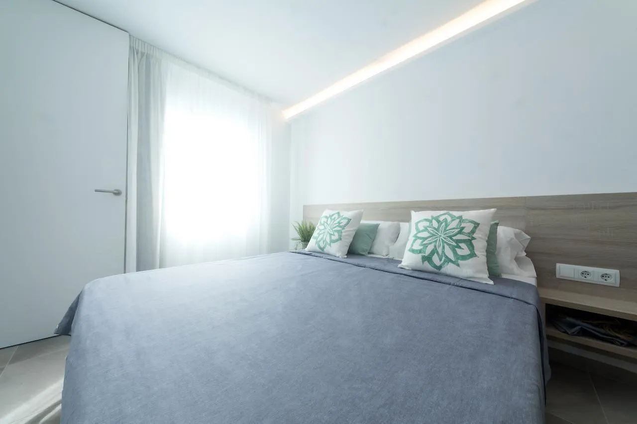 Sea Breeze Apartments Cala Millor  Espanha